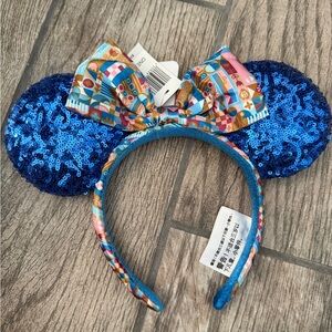 Disneyland Club 33 Ears